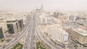 السعودية ترفع تعرفة الكهرباء والمياه من 2027 وتقرّ دعماً شهرياً بـ500 ريال
